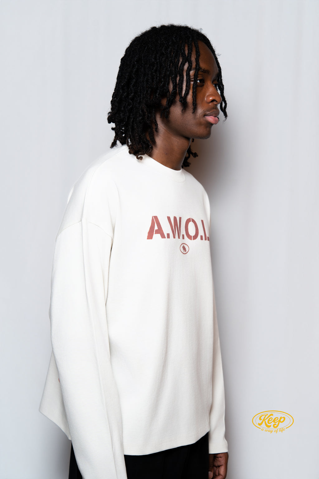 A.W.O.L. SLEEVE OFFWHITE