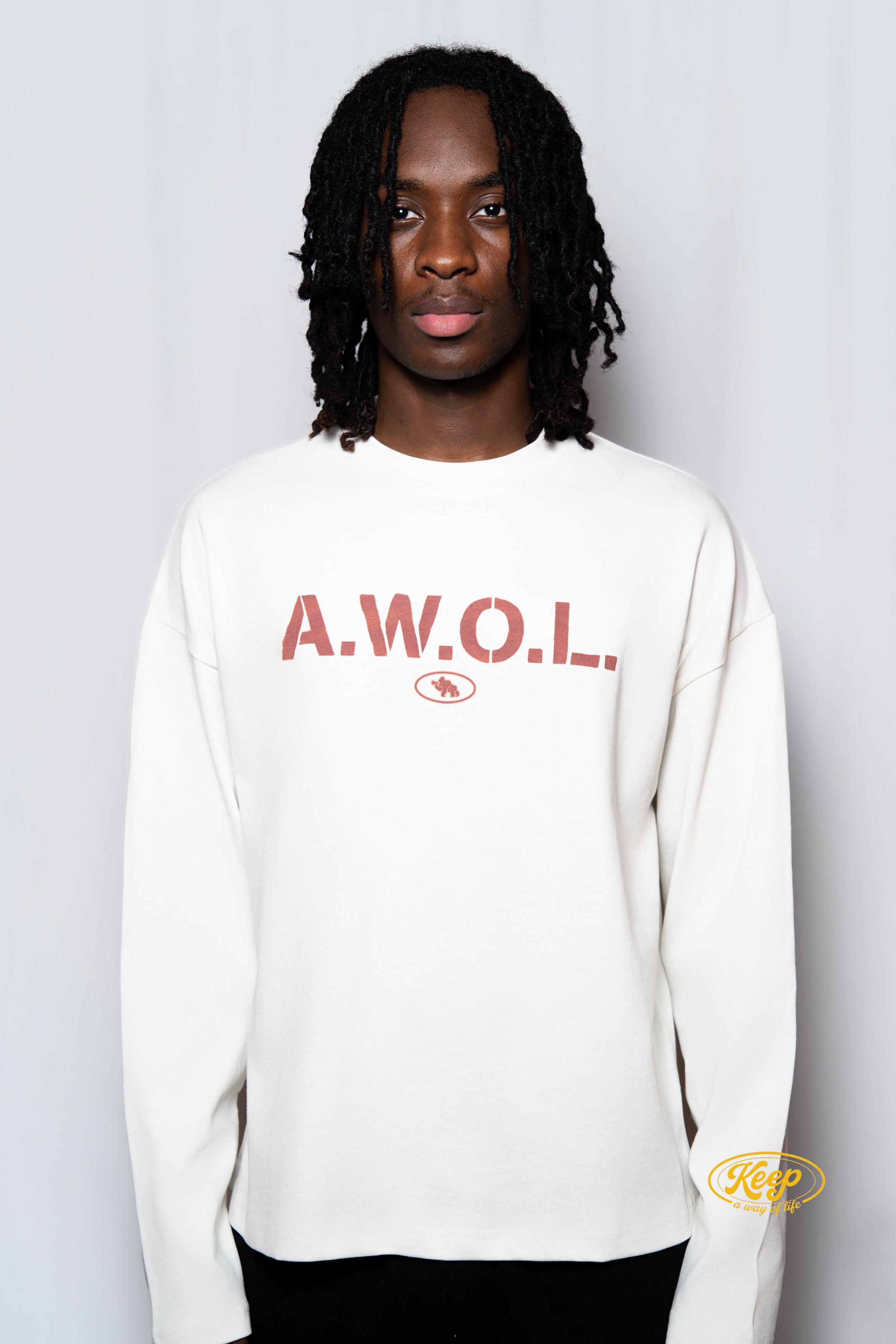 A.W.O.L. SLEEVE OFFWHITE